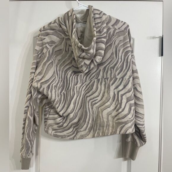 Host Pick-Sweaty Betty Essentials Cotton animal print Hoodie Sweatshirt S NWOT - Picture 2 of 6